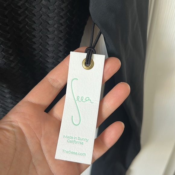 Seea black Rashguard - Picture 3 of 5